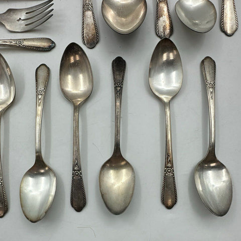 Simeon L & George H Rogers Oneida Silver Plate Flatware Set Floral 27pc Vintage