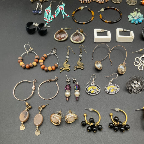 Mixed Costume Fashion Earrings Jewelry Lot 60 Pairs Vintage to Modern Styles