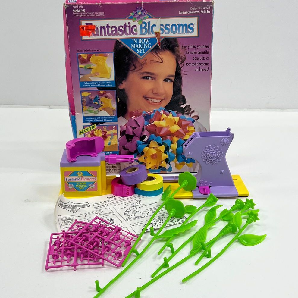 Vintage Hasbro Fantastic Blossoms Bow Making Kit Children's Craft Set IOB