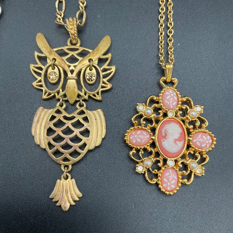 Vintage Avon Costume Jewelry Lot 7 Pieces Cameo Owl Brooches Necklaces Gold Tone