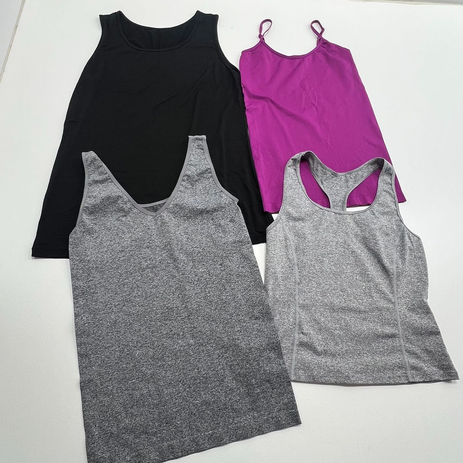 Lot of 4 Athletic Compression Tank Tops Cropped Gray Black Size S/M