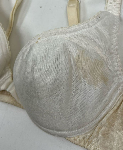 Vintage Women's Fredericks of Hollywood Padded White Bra Lingerie - Size 34A