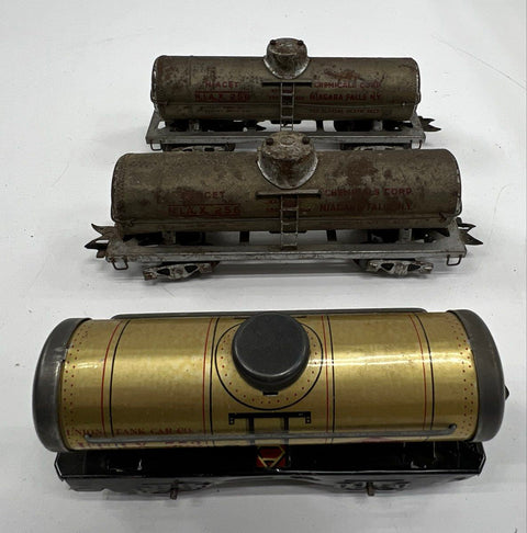 Vintage Train Set Lot Lionel Marx O Gauge 9 Cars Tracks Transformer