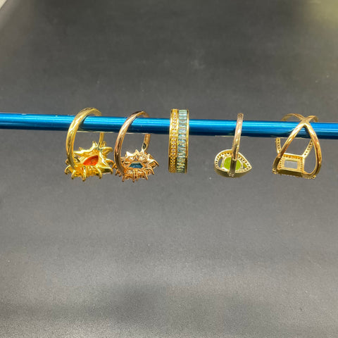 Bomb Party Costume Jewelry Rings Lot of 5 Assorted Styles Sizes 8-10 Gold Tone