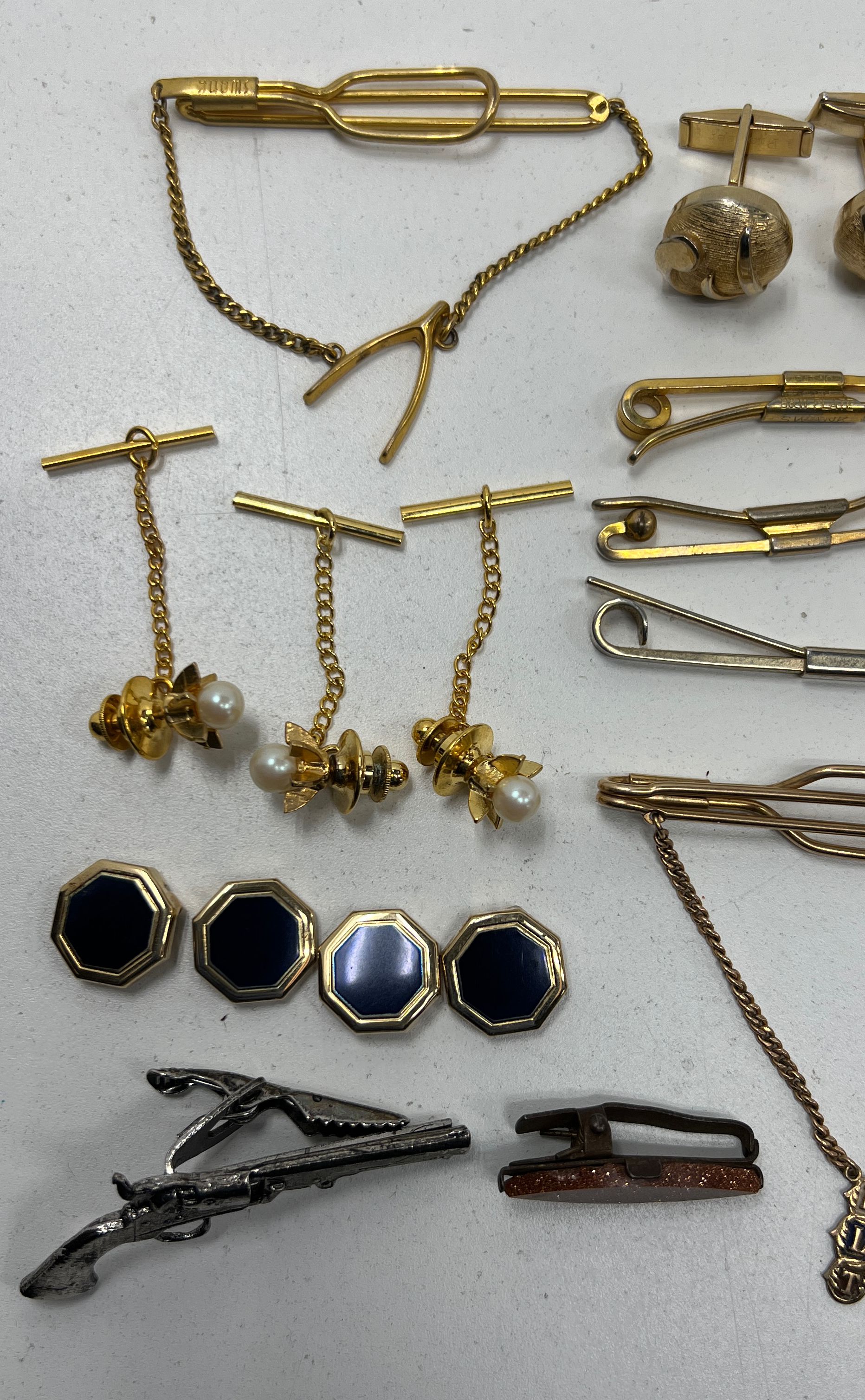 Vintage Lot Of Vintage Style Gold Tone Cufflinks, Brooches, Tie Pins, Clips