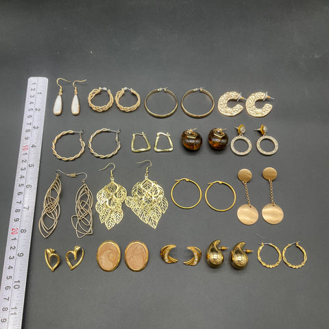 Vintage Gold Tone Fashion Earring Lot 18 Pairs Hoops Dangles Studs Rhinestones