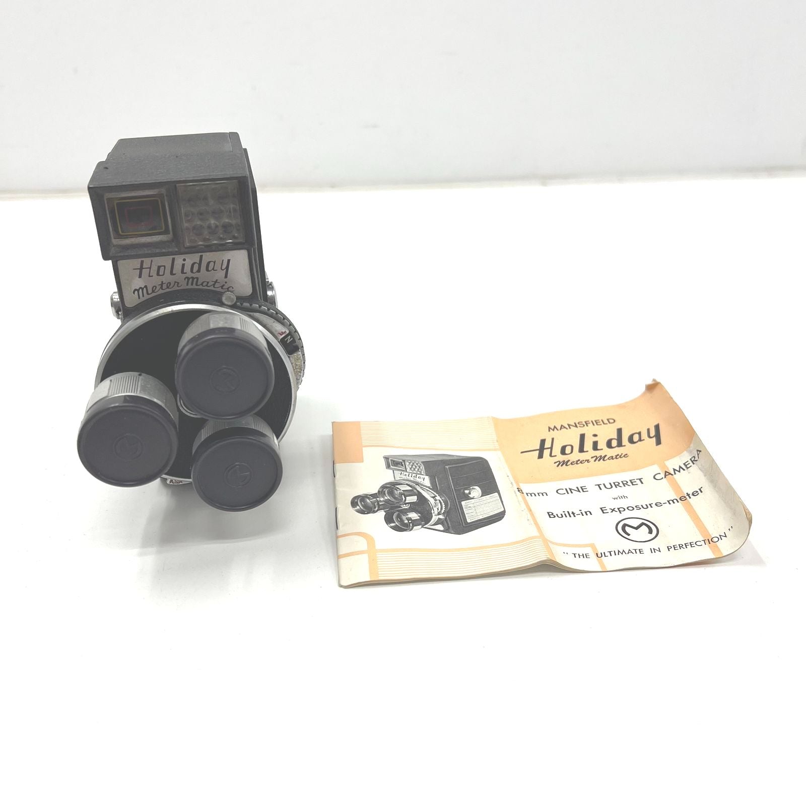 Vintage 1960s Mansfield Holiday Meter Matic 8mm Cine Turret Camera Kit w Case