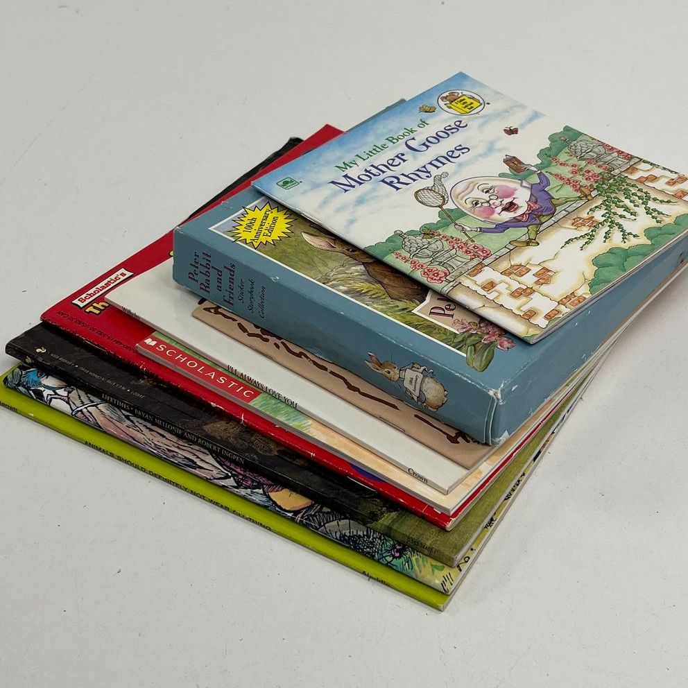 Lot of 16 Childrens Books Beatrix Potter 100th Anniv. Magic School Bus