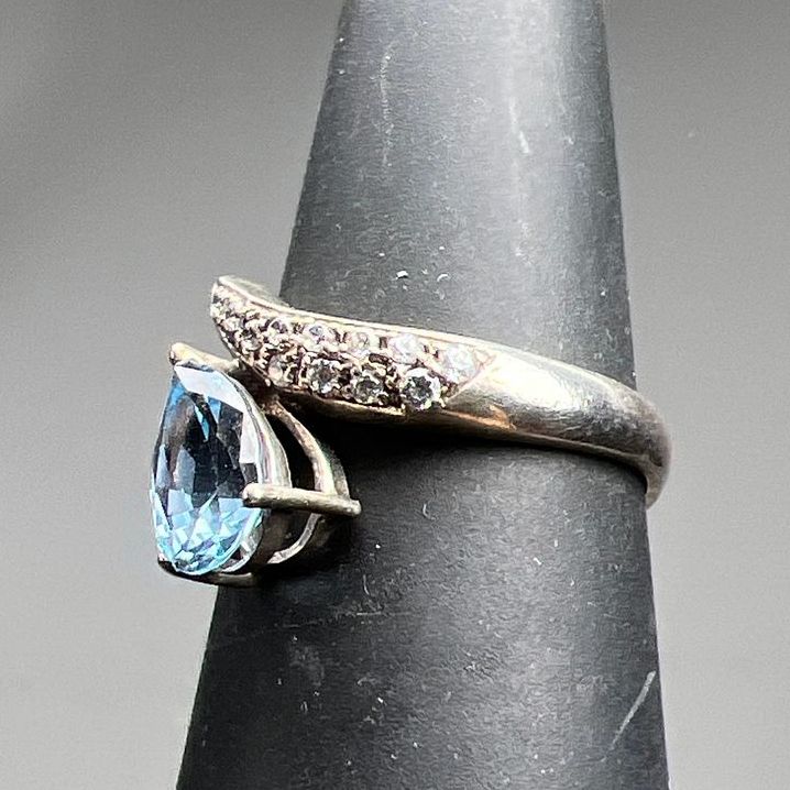 925 Sterling Silver Blue & Clear DQ CZ Ring Size 6