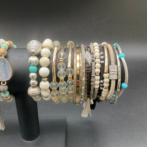 Fossil Ann Taylor Wearable Jewelry Lot of 31 Beaded Bangles Cuffs Bracelets