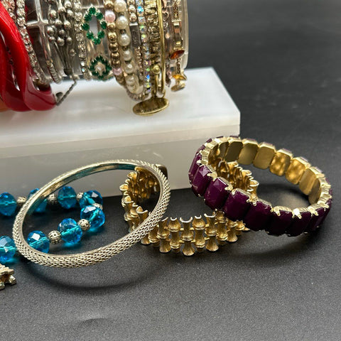 Costume Jewelry Lot of 25+ Vintage & Modern Bracelets Bangles Rhinestone Charms