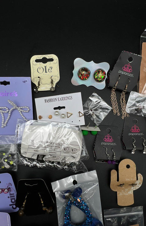 Paparazzi Claire's Tagua Modern Fashion Jewelry Lot of 28 Pairs Earrings