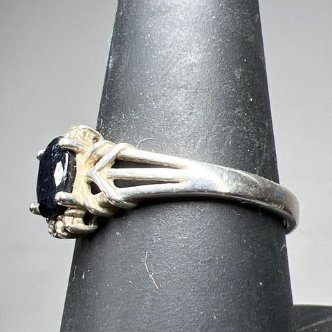 925 Sterling Silver Dark Blue Topaz Ring Size 8 2.3g