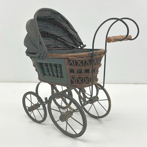 Antique 1920s Victorian Style Wicker Doll Carriage Buggy Metal Spoke Wheels