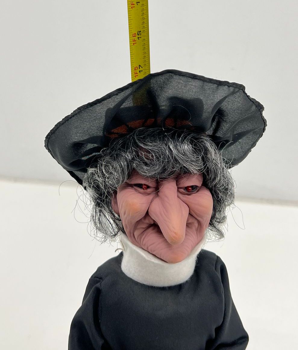 Vintage 1991 Telco Motion Activated Animated Witch Figure Halloween Decor Sound