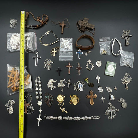 Religious Jewelry Lot 1.0 lb Crosses Crucifixes Rosaries Medals Mixed Materials