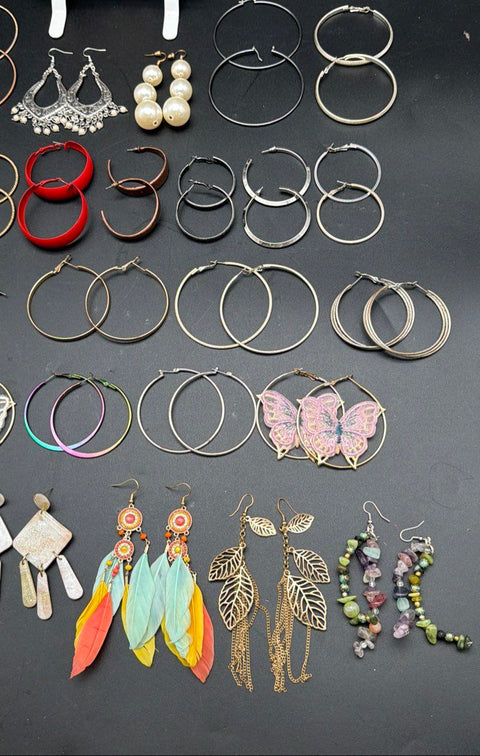Mixed Fashion Earring Lot 1 lb Costume Jewelry Hoops Dangles Boho Styles