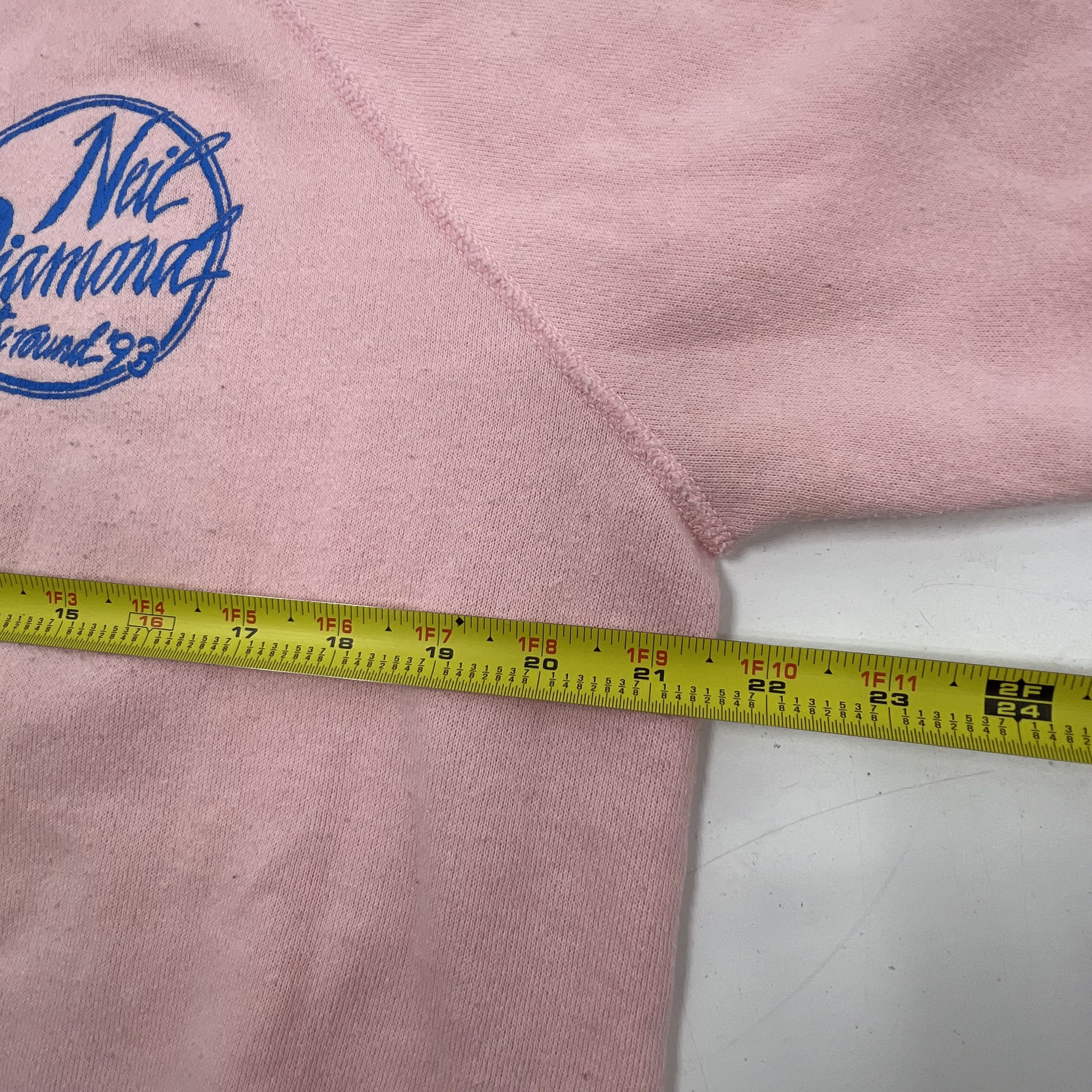 Vintage 90s Neil Diamond '93 Tour Pink Graphic Cut Neck Sweatshirt Men's XL