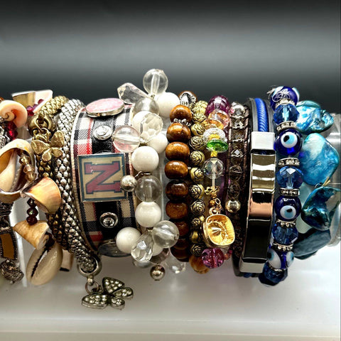 Mixed Costume Jewelry Lot 20 Bracelets Bangles Cuffs Beaded Evil Eye Zodiac