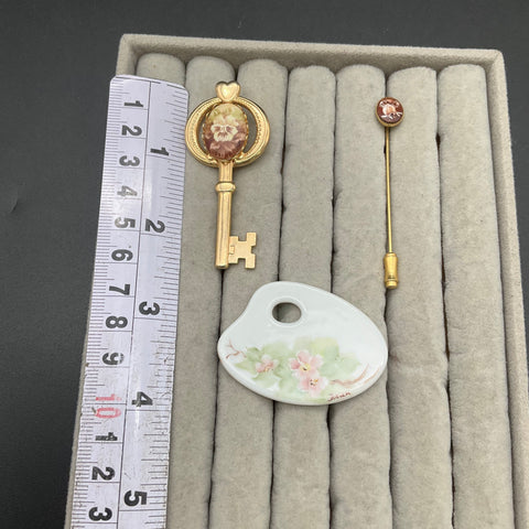 Vintage Hand Painted Porcelain Jewelry Lot 3pc Key Brooch Stick Pin Palette