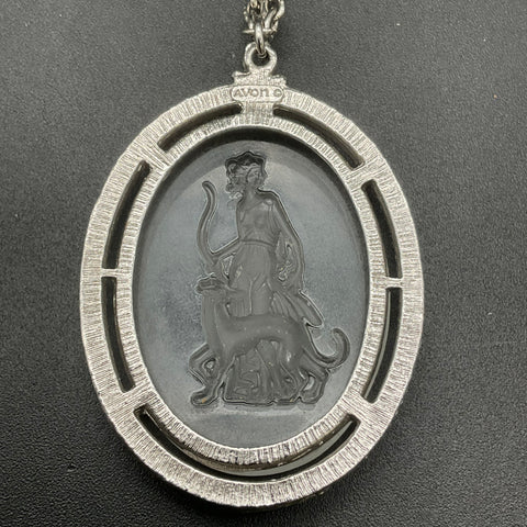 Vintage Avon Silver Tone Clear Glass Intaglio Pendant Necklace Classical 28"
