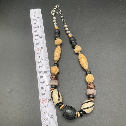 Robert Rose & Boho Wood Animal Jewelry Lot Necklaces Earrings Giraffe Bangle 4pc