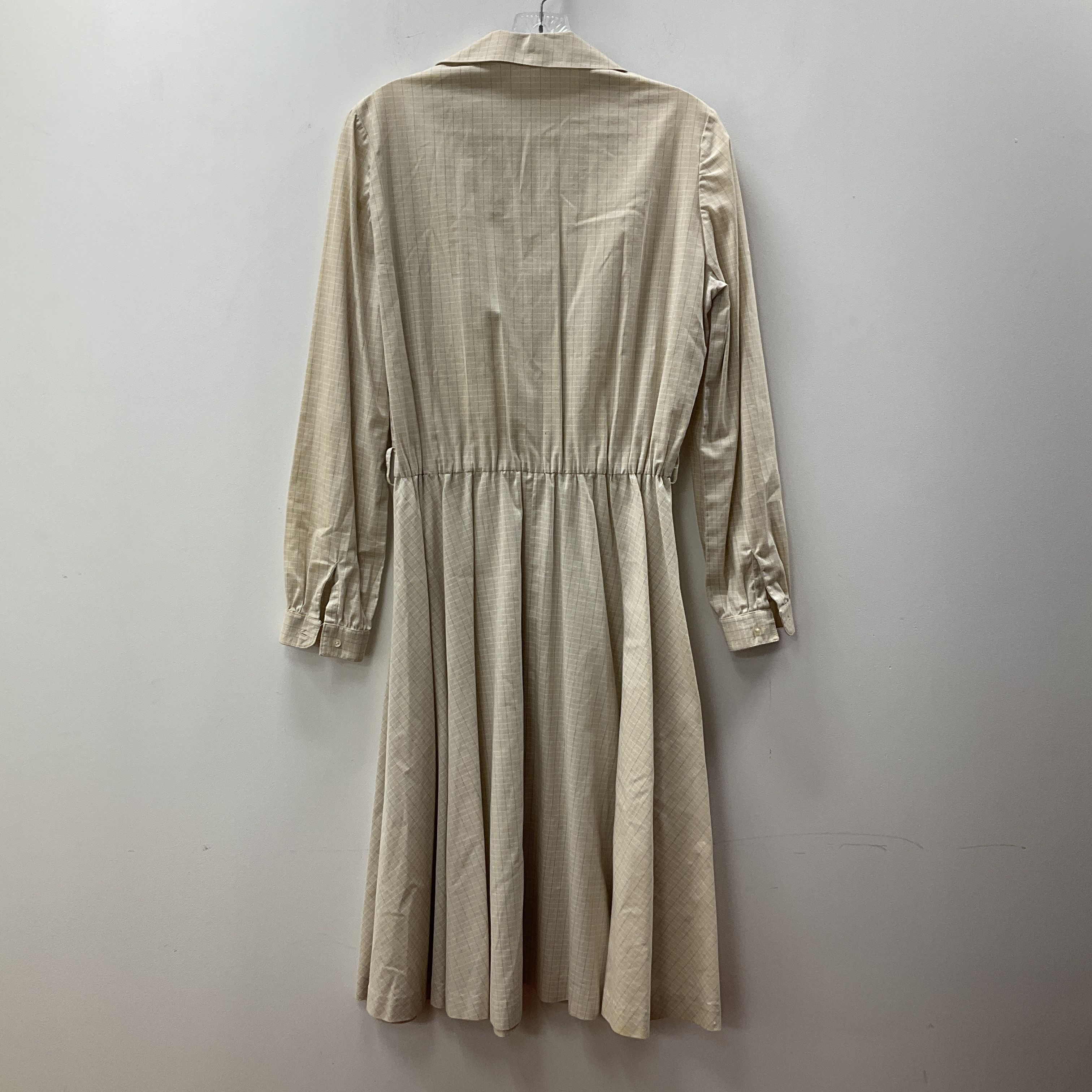 Vintage Women's Handmade Beige Plaid Shirtwaist Dress Size Medium