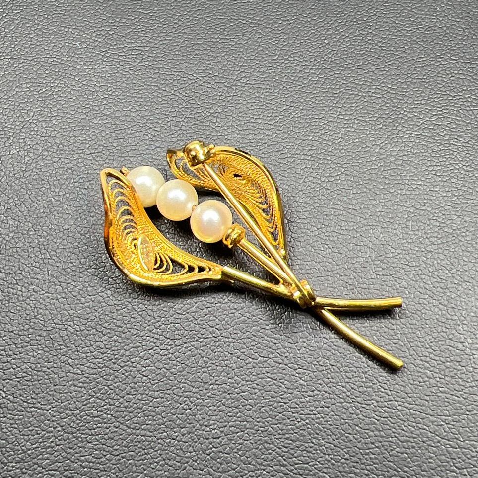 Charles Reis Co. 12K Gold Filled Pearl Leafy Brooch 3.75g