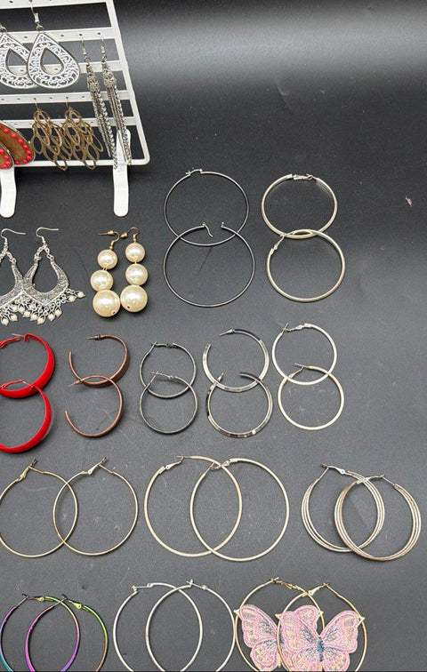 Mixed Fashion Earring Lot 1 lb Costume Jewelry Hoops Dangles Boho Styles