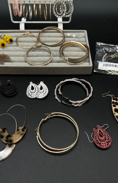 Fashion Earring Jewelry Lot 30 Pairs Gold Silver Tone Hoops Dangles Boho Style
