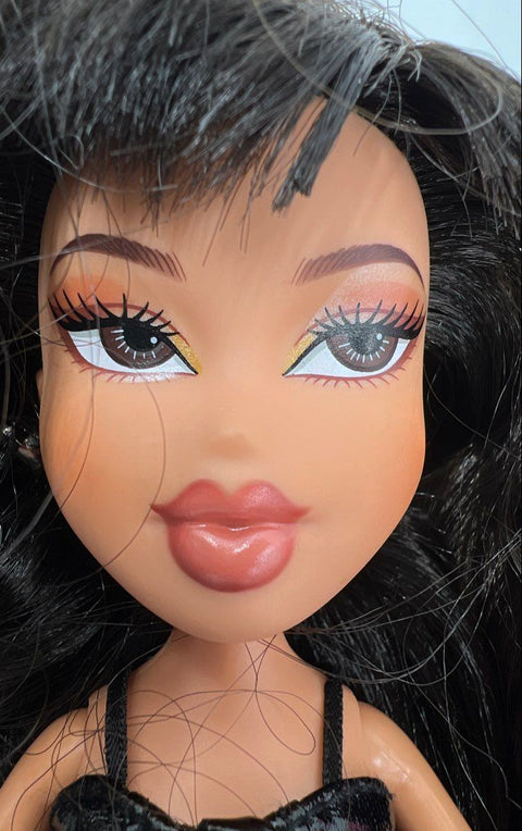Bratz x Kylie Jenner & Monster High Draculaura G3 Fashion Doll Lot 2 Pieces