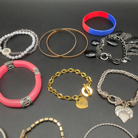 Fashion Jewelry Lot of 20 Bracelets Bangles Beaded Charm Alex and Ani Style