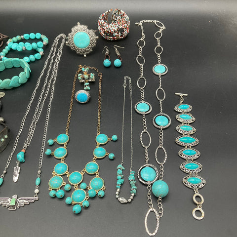 Southwestern Style Faux Turquoise Jewelry Lot 21pc Necklaces Bracelets Earrings