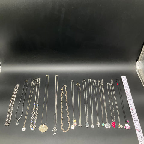 Mixed Fashion Costume Necklace Jewelry Lot of 18 Silver Gold Tone Pendants