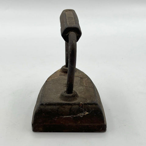 Antique Cast Iron Sad Iron Flat Iron Primitive Size 5 Mark Late 19th Century