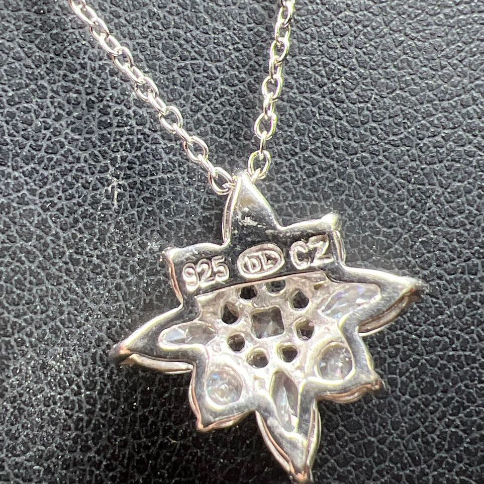 DL 925 Sterling Silver CZ Star Pendant Necklace 3.04g