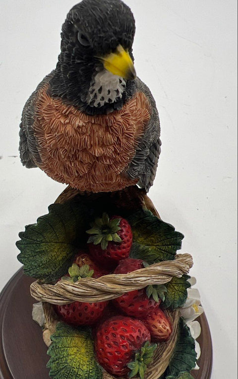 Country Artists American Robin Bird Figurine 01334 Hand Painted 5 Inch Vintage
