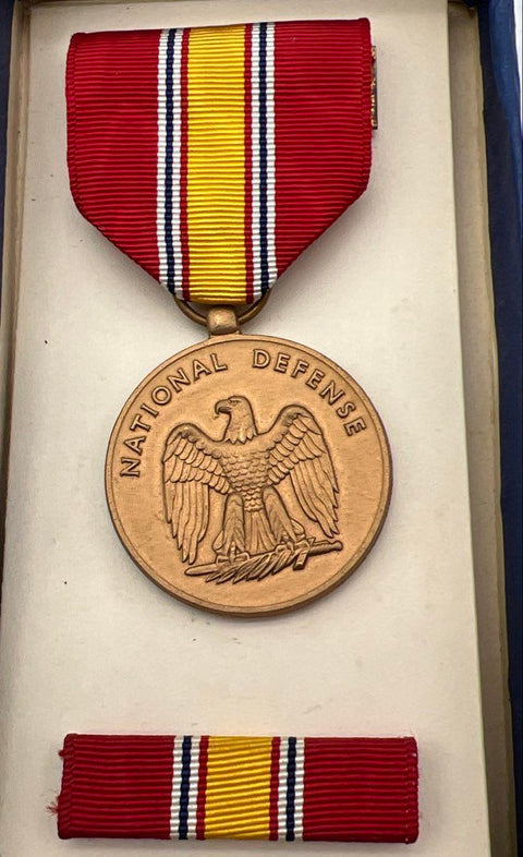 National Defense Service Medal Set Vietnam Era 1967 With Box Ribbon US Military