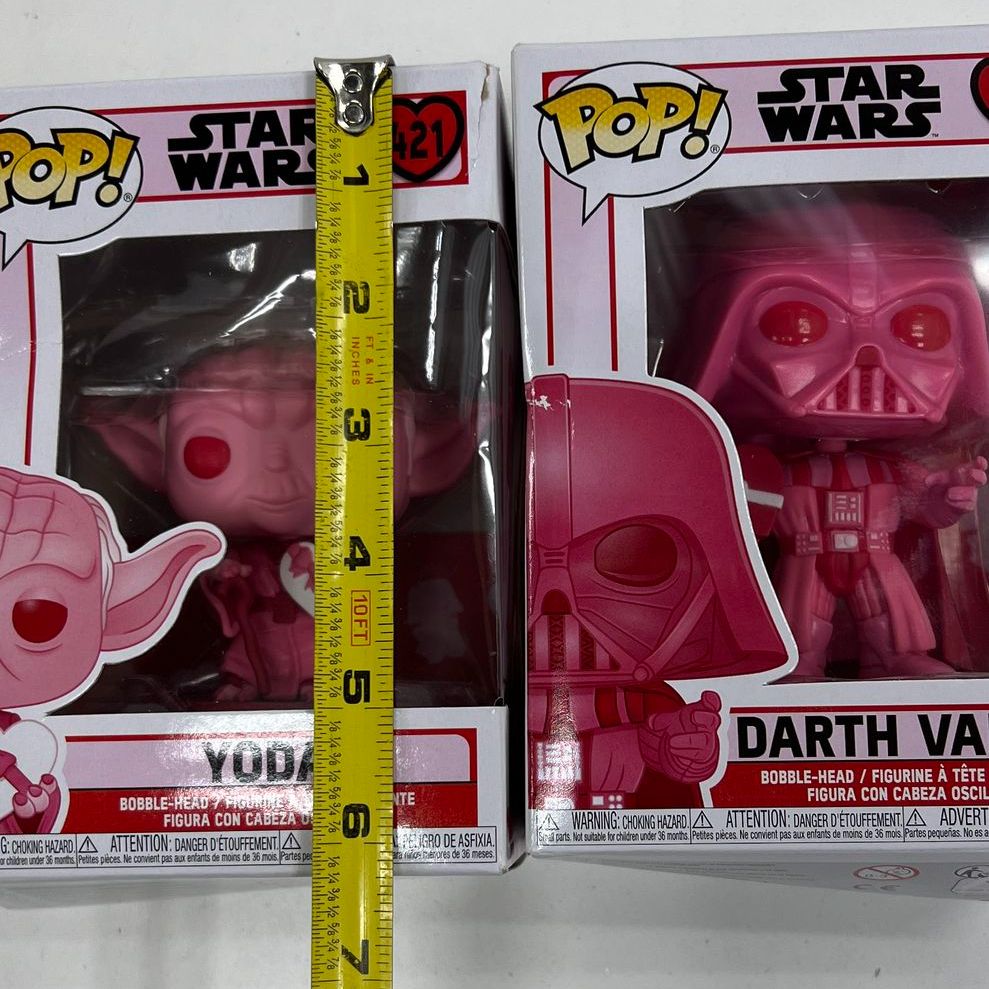Funko Pop Star Wars Valentines Lot 2 Darth Vader #417 Yoda #421 Damaged Box
