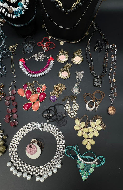 3lb Costume Jewelry Necklace Lot Statement Beaded Boho Animal Motif Wearable
