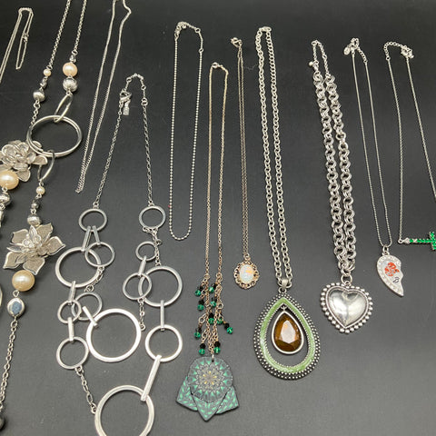 Fashion Costume Jewelry Lot 0.7 Lbs Mixed Silver Tone Necklaces Pendants