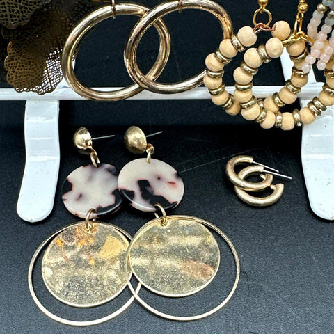 Boho Eclectic Costume Jewelry Lot 20+ Pairs Earrings Gold Tone Beaded Hoop Drop