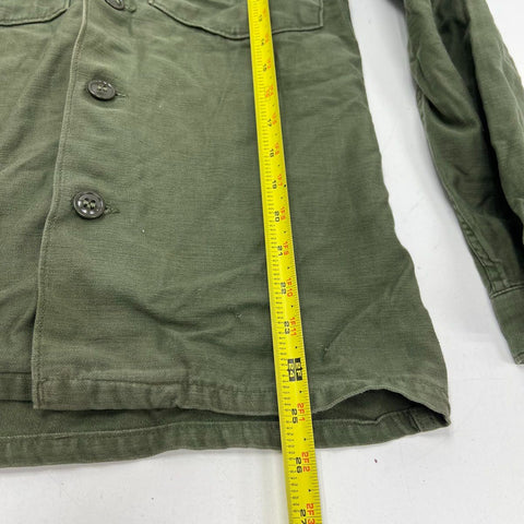 Vintage 60s US Army OG-107 Olive Green Cotton Sateen Fatigue Shirt Men's Small