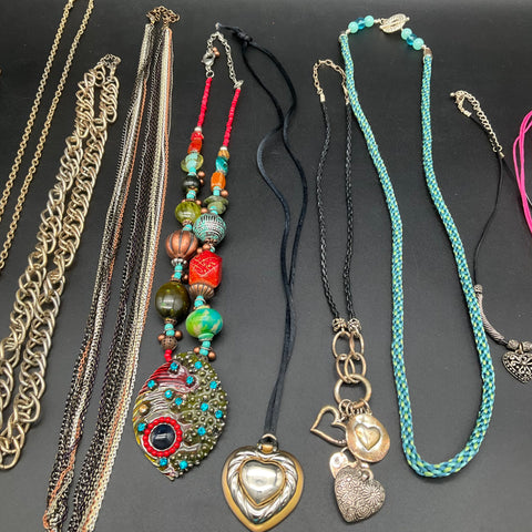 Fashion Jewelry Lot of 12 Necklaces Hearts Beaded Boho Contemporary Pendants