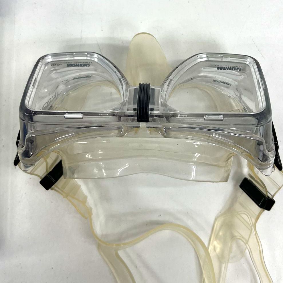Sherwood Genesis IV Crystal Silicone Scuba Dive Mask Goggles w/ Hard Case