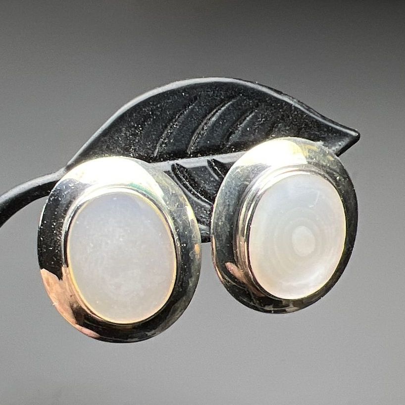 925 Sterling Silver Oval Mother Of Pearl Earrings