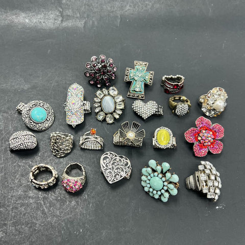 Lot of 23 Costume Jewelry Stretch Rings Rhinestone Faux Turquoise Heart Flower