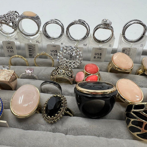 Fashion Cocktail Statement Rings Mixed Styles Gold Silver Tone Lot of 27 Pieces