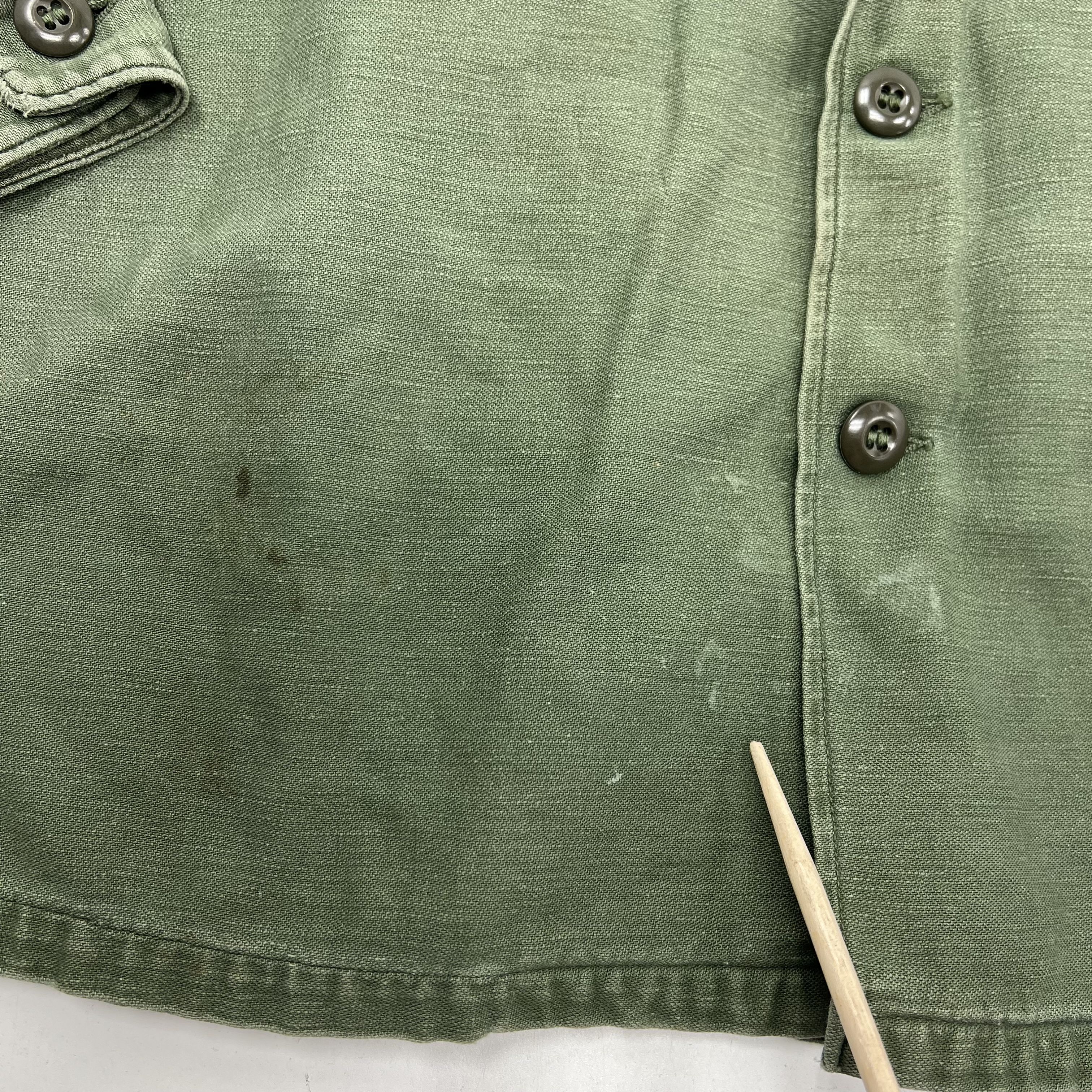 Vintage 60s US Army OD Green OG-107 Cotton Sateen Field Shirt Jacket Mens S