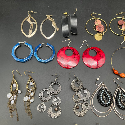 Fashion Costume Jewelry Earring Lot 17 Pairs Statement Boho Hoops Dangles